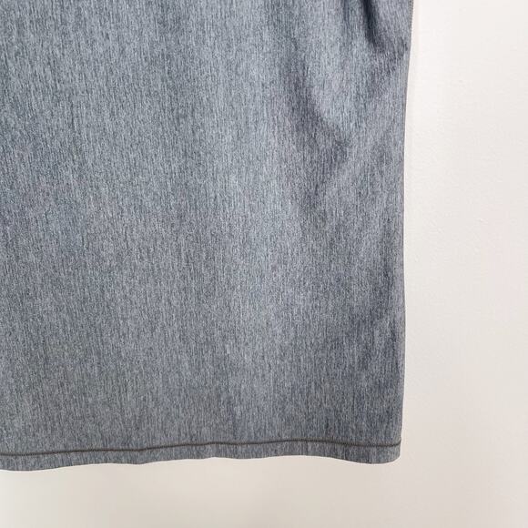 Under Armour Womens Medium M Heather GrayFitted HeatGear Short Sleeve Tee Shirt - Picture 4 of 6